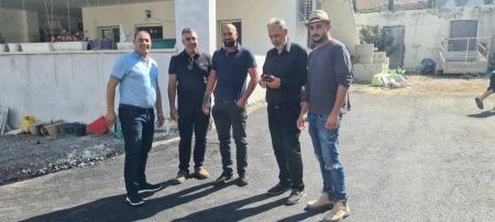 تعبيد شوارع بالحي الشمالي في كفرقرع